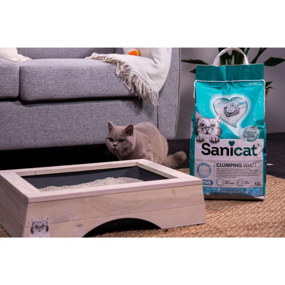 Sanicat Active White Ultra Clumping Cat Litter 10 L.