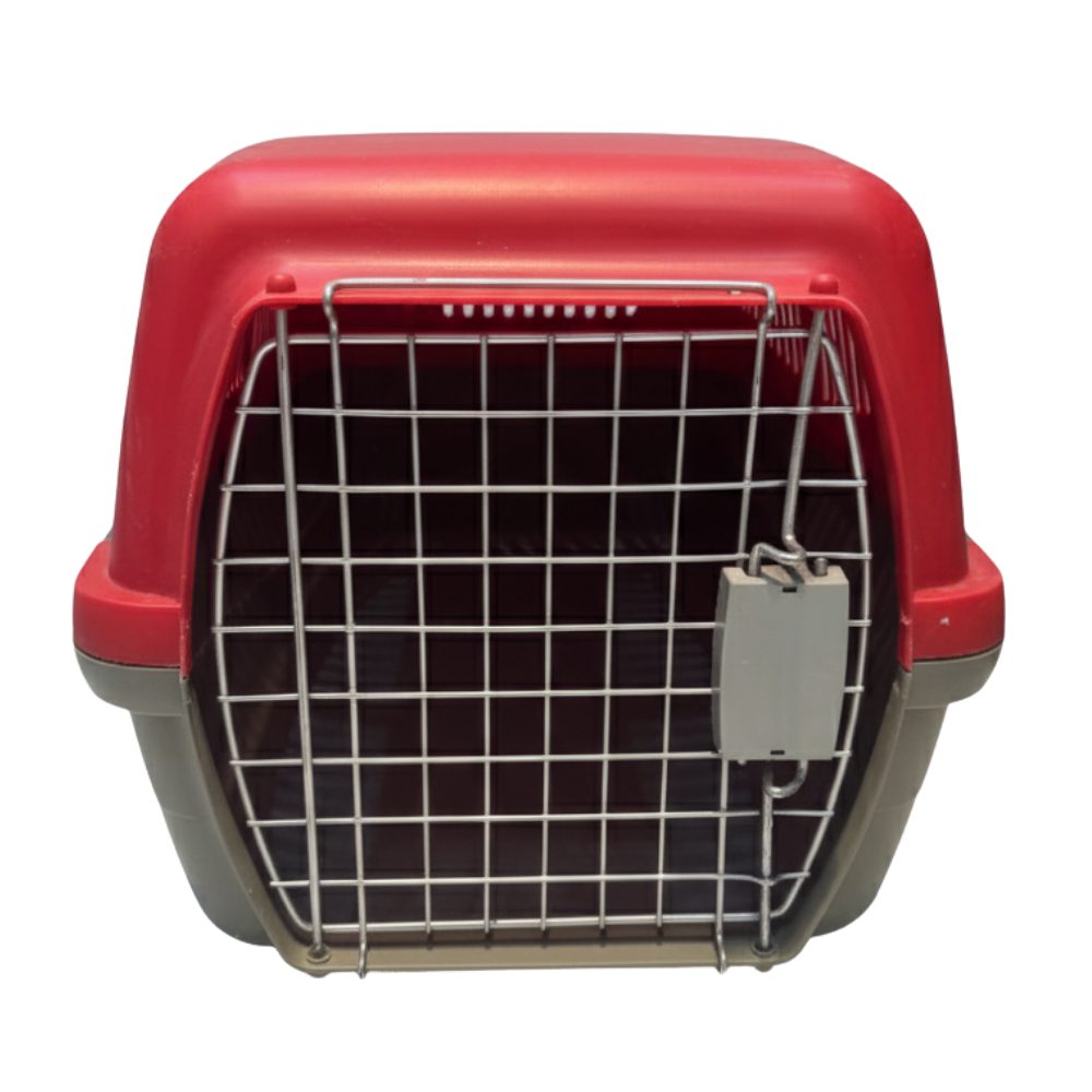 Travel Pet Box with Clips 56*26Cm Red.