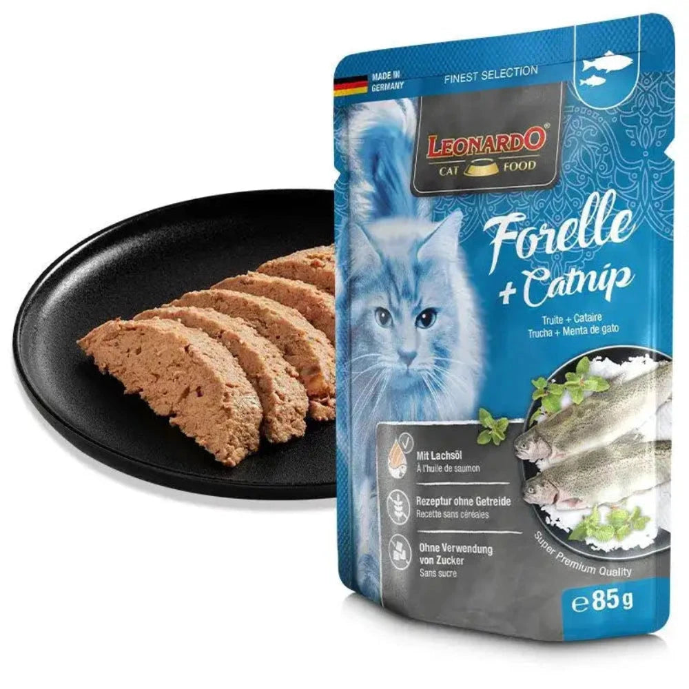 BUY 9 + 1 FREE Leonardo Wet Food Adult Cat with Trout and Catnip 85 g