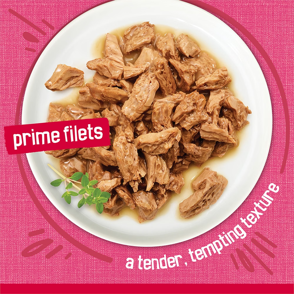 Friskies Prime Filets With Salmon & Beef in Sauce Wet Cat Food 156g