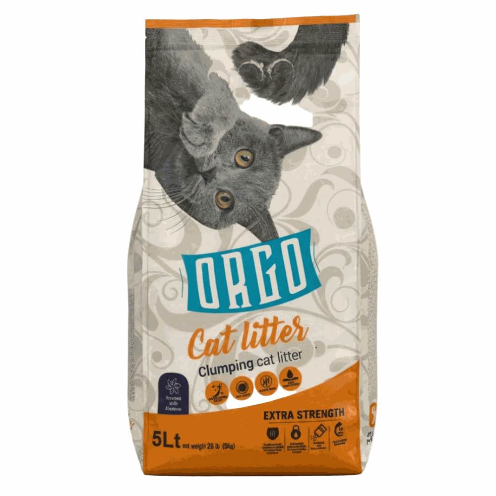 Bag of Oato cat litter with a gray cat on the packaging.