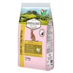 Cat food package with scenic design and 'Chat & Chat' branding