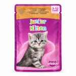 عبوة Whiskas Junior Kitten بالديك الرومي بخلفية بيضاء