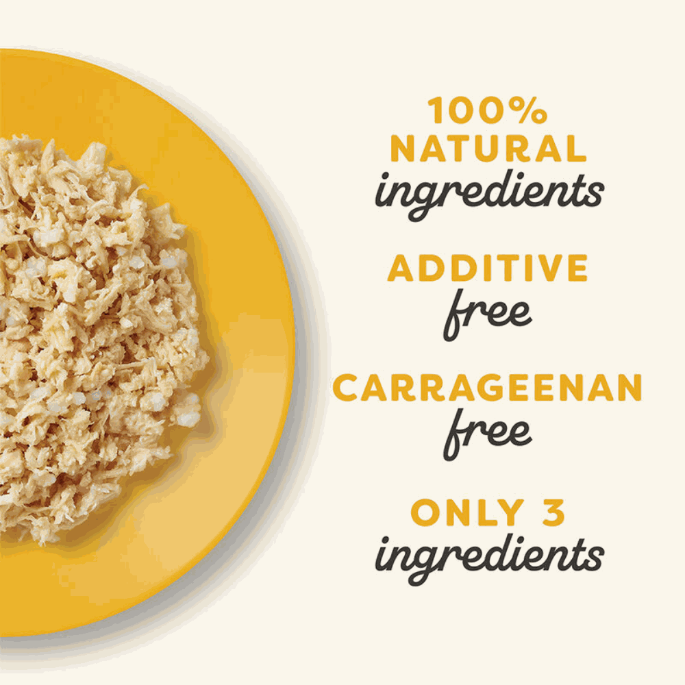 Yellow plate with a serving of food and text highlighting natural ingredients and free claims on a white background