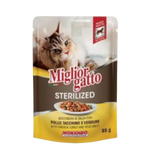 Cat food pouch with 'Miglior Gatto' branding on a white background