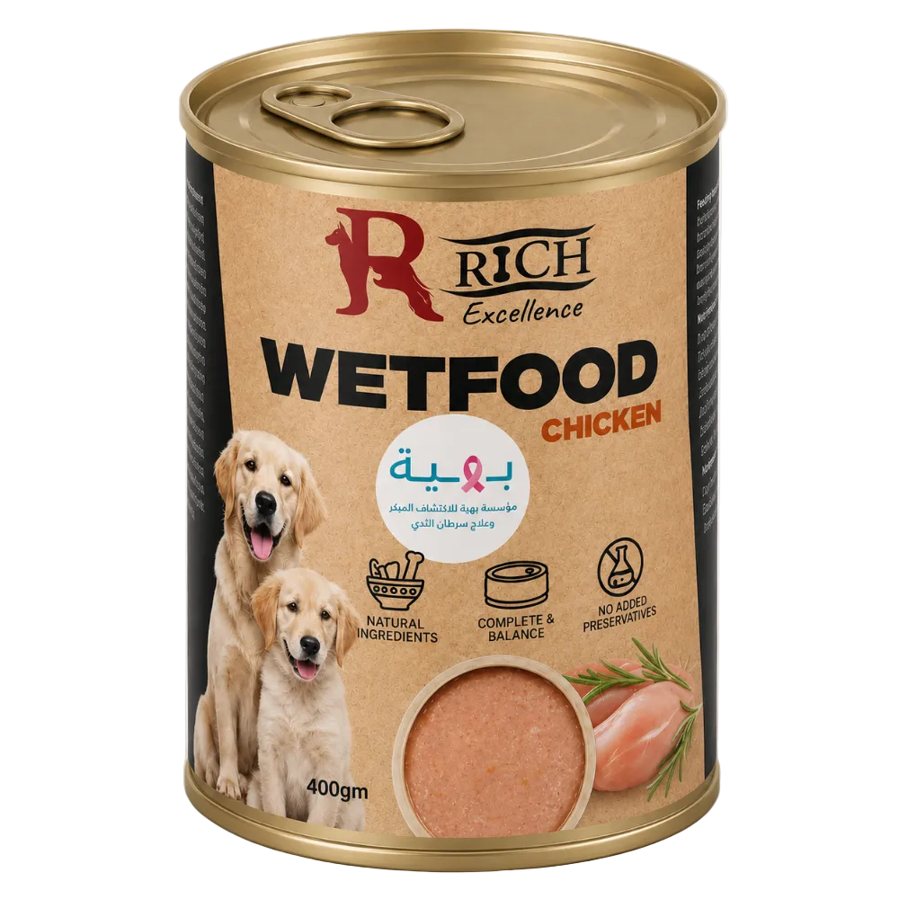 A 400g can of RICH Excellence wet food chicken dog food, featuring a kraft paper label with pictures of two golden retrievers and a clear window showing the wet food inside.