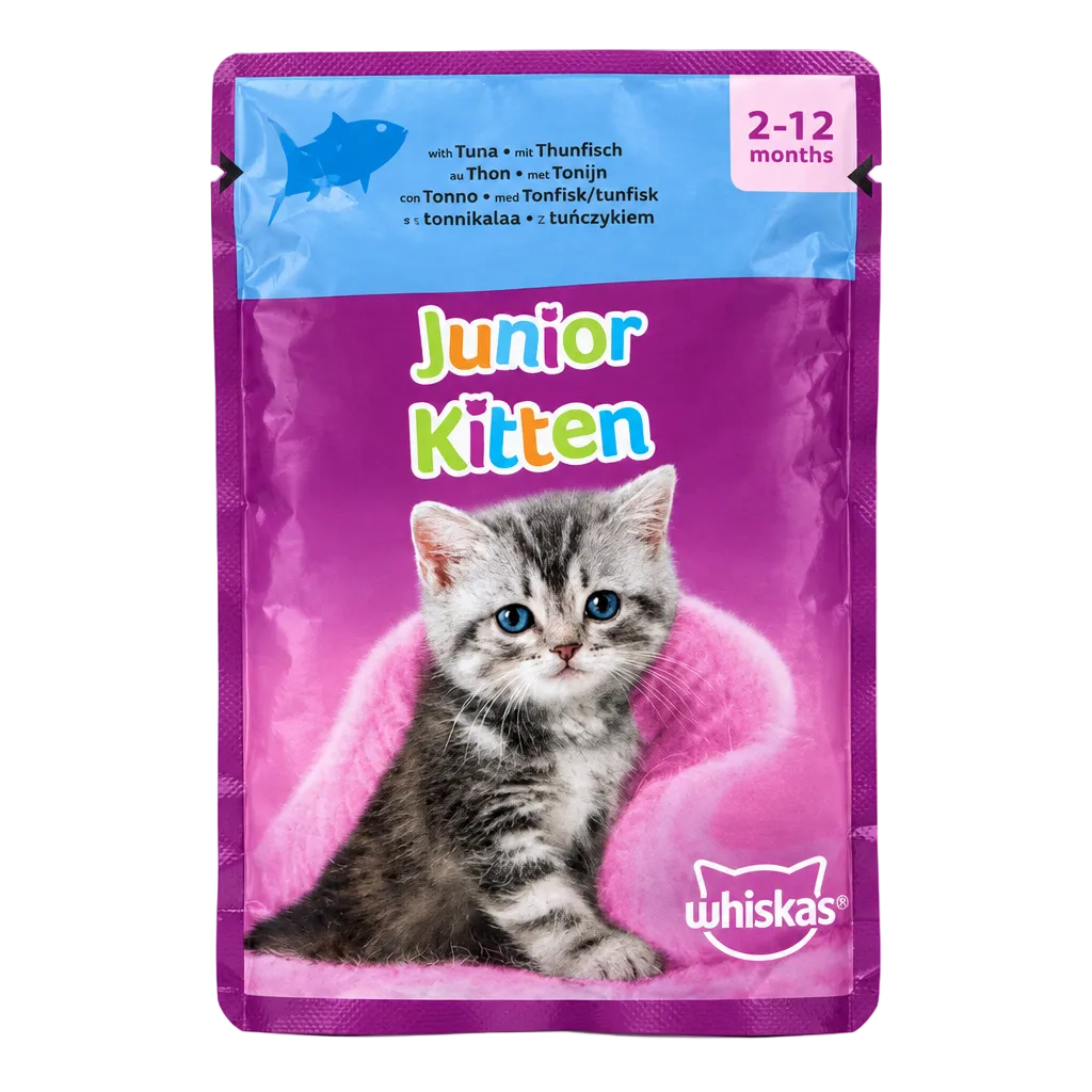 عبوة Junior Kitten بالتونة بخلفية بيضاء