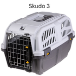 Pet carrier with 'Skudo 3' branding on a white background